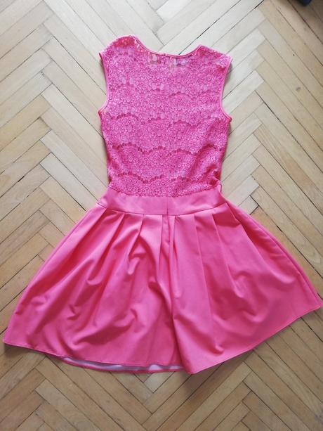 Spolocenske saty, 36