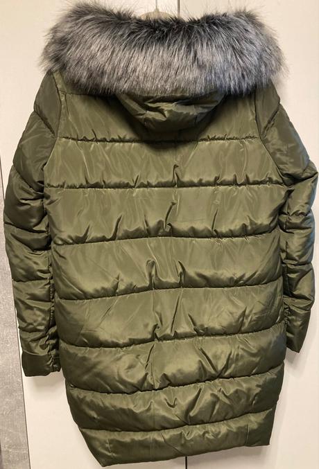 Oteplená krásna zimná bunda s prešivanim na rukáve, xl