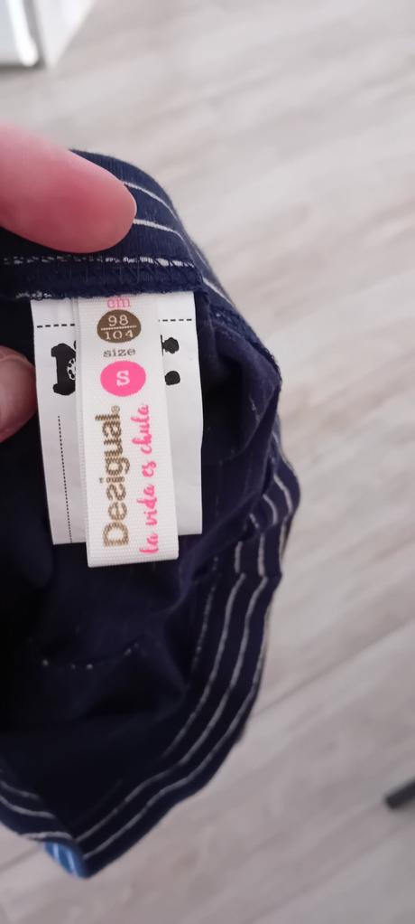 Desigual, desigual,104