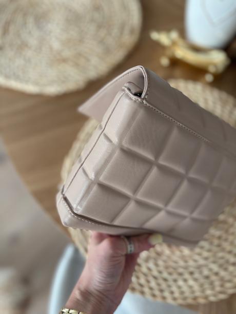 Béžová kabelka, ccc