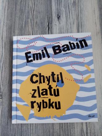 Chytil zlatu rybku,
