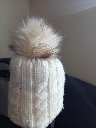 Zimná čiapka na 7-10 rokov, c&a,128