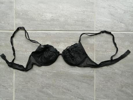 Čierna podprsenka v75b, 75b