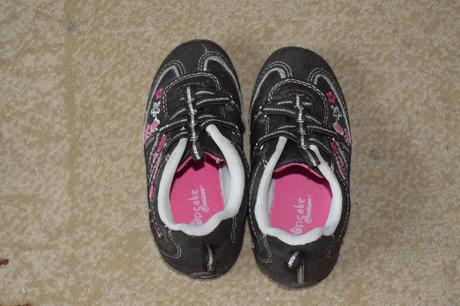 Botasky, deichmann,25