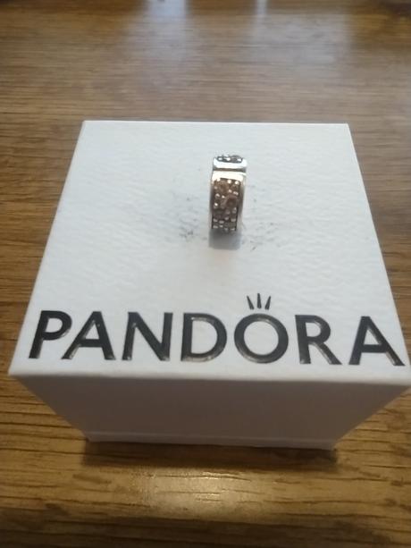28ks pandora prívesky., pandora