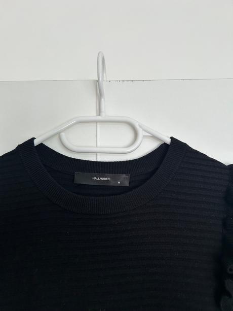 Svetrík s volánmi halhuber, m