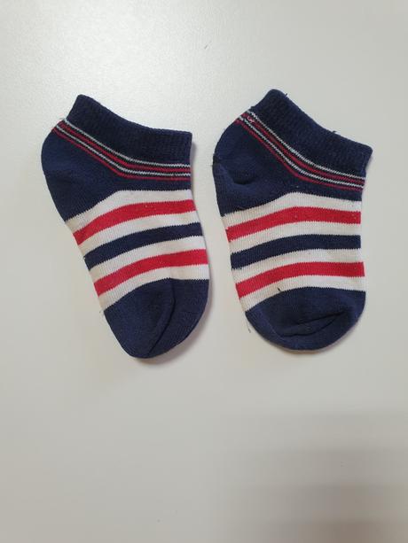 2 tepláky a 2 páry ponožiek, 80