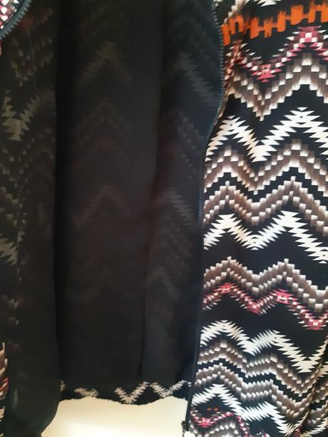 Tenká letná bundička, 36