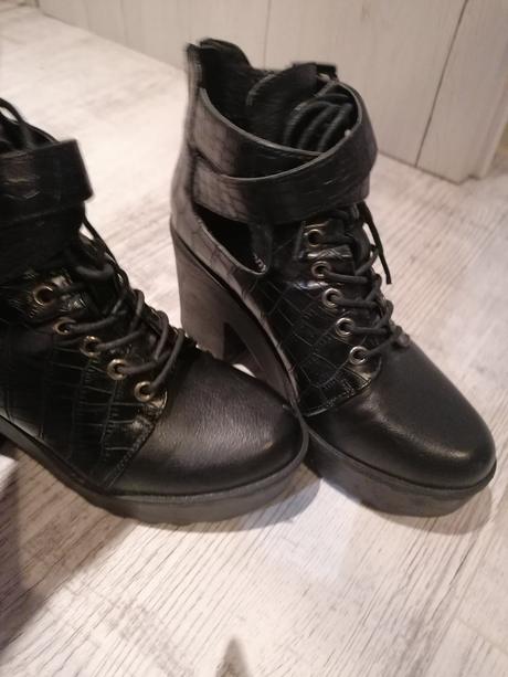 Kotnikove čižmicky, 37