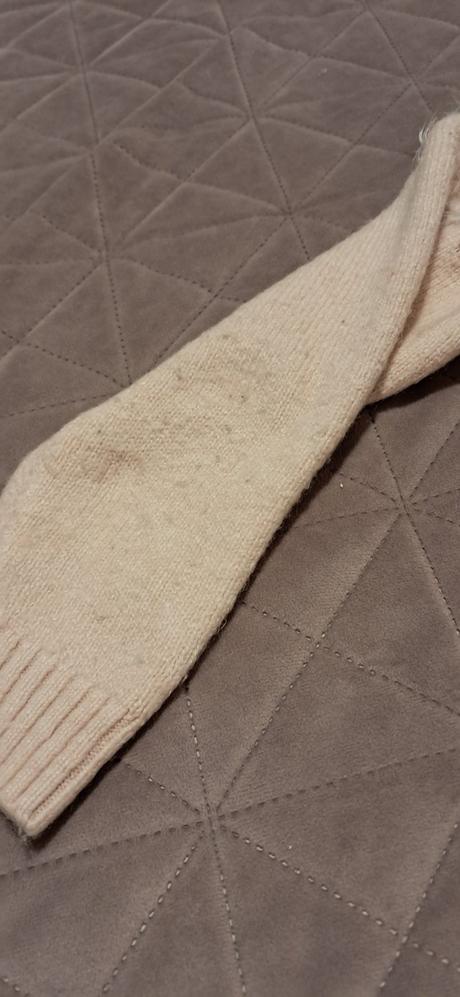 Svetrik marhuľkový, 128