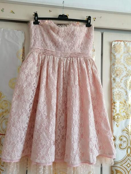 Čipkované koktejlové šaty, 40