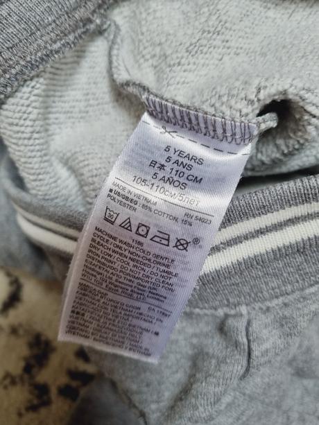 B2071 tepláky, gap,110