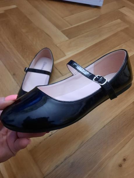 Krásne topánky. vn.dl.22 cm, graceland,36