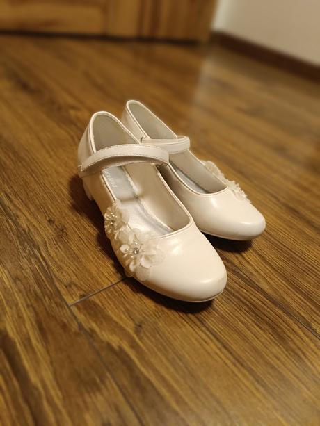 Topánky na 1. sv. prijímanie, graceland,34