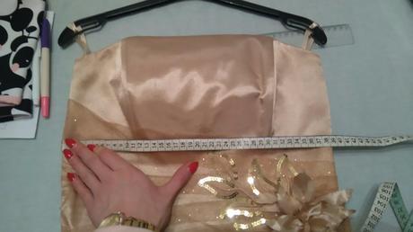 Dámske spoločenské zlaté šaty, 40