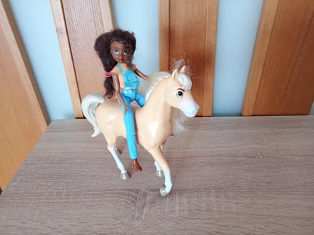 Mattel spirit bábika pru a chica linda,