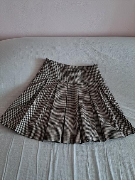 Skladaná sukňa, c&a,152