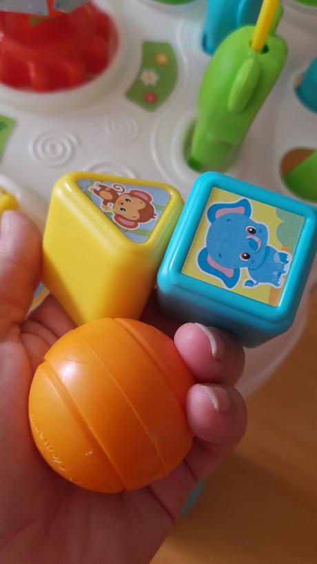 Clementoni hrací stolík, 