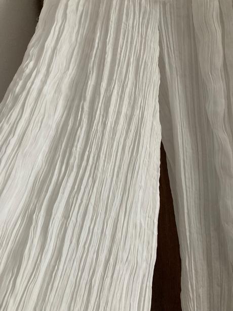 Široké biele nohavice, bershka,m