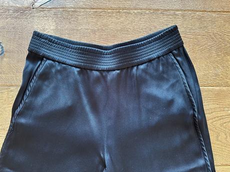 Leskle nohavice, zara,s