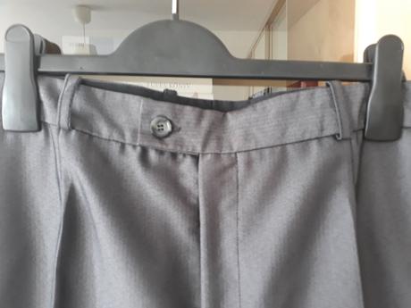 Pánsky oblek sedy 182 /48 jemne leskly, 48