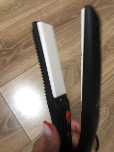 Žehlička na vlasy vega, 