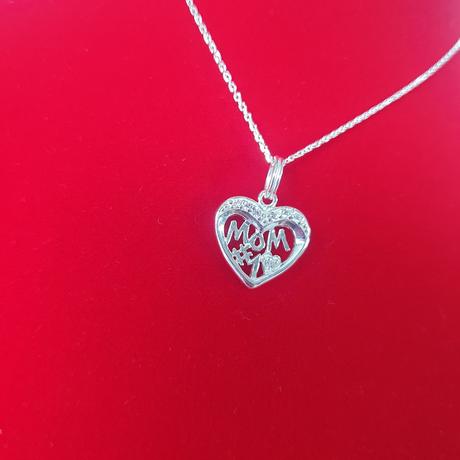 Strieborný prívesok mom, 
