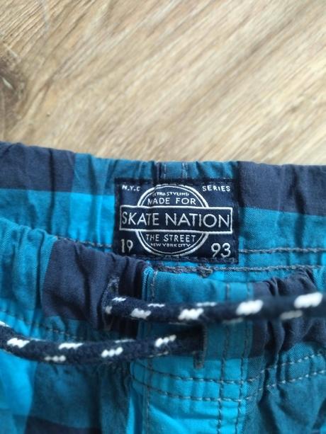 Krátke nohavice, c&a,128