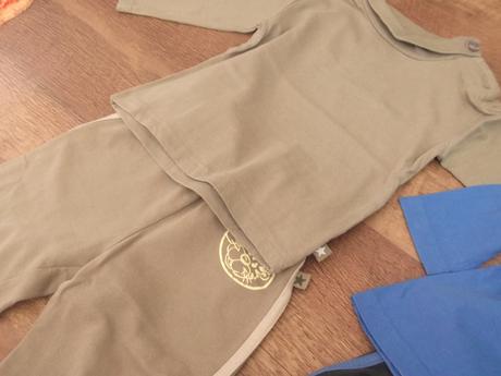 Teplaky, tricka a mikinka, 68–80