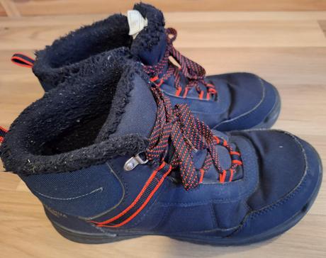 Nepremokave zimne topanky, quechua,38