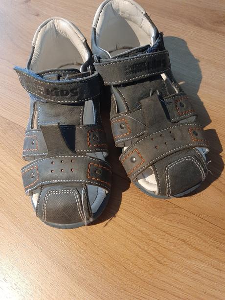 Sandalky, lasocki,24