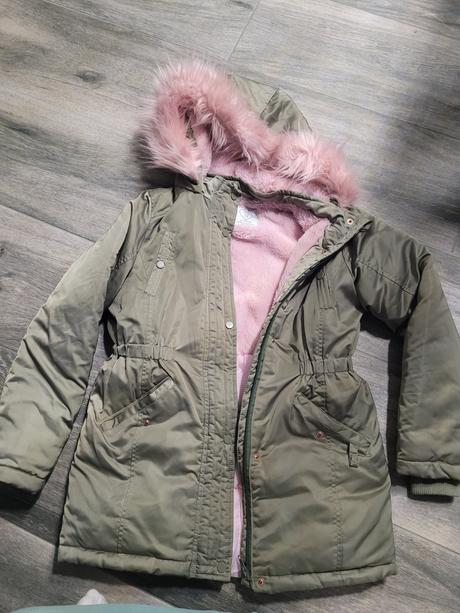 Bunda zimna, primark,146