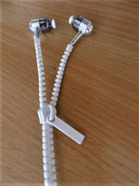 Perfektné sluchátka na zips,
