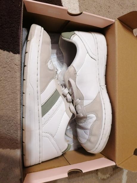 Pekne tenisky, deichmann,40