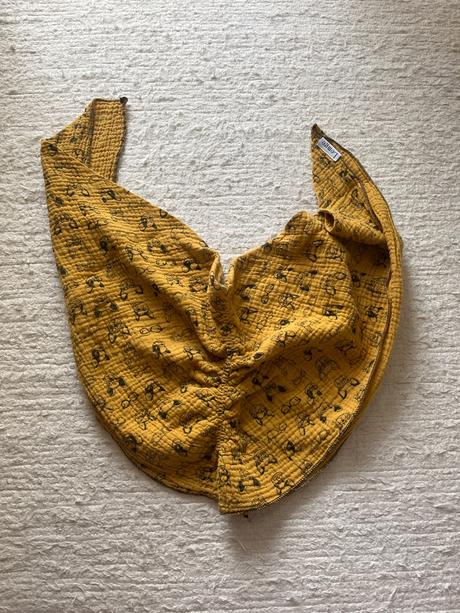 Muselinova šatka, 128