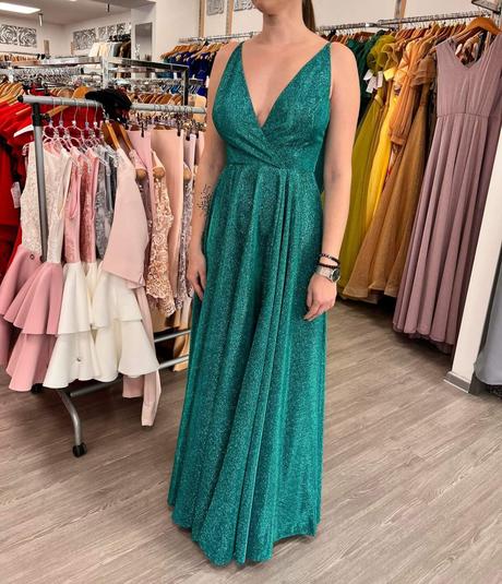 Spoločenské šaty, 36