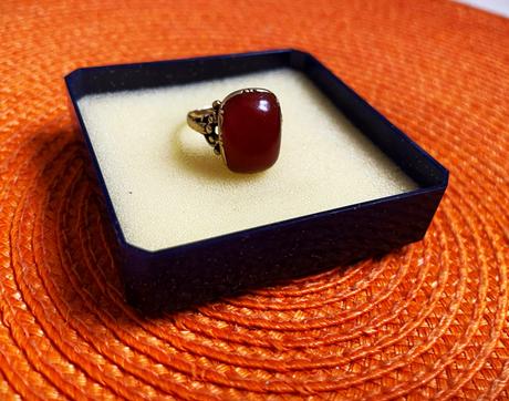 Starož.prsteň s karneolom,