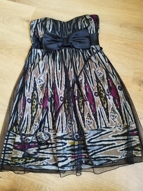 Koktejlové šaty s, s