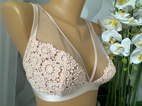 Krajkové podprsenky, 75d