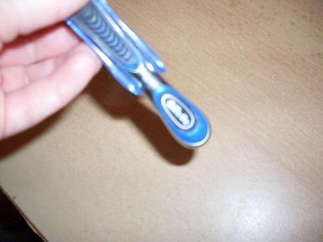 Žiletka/rúčka na holenie gilette, 