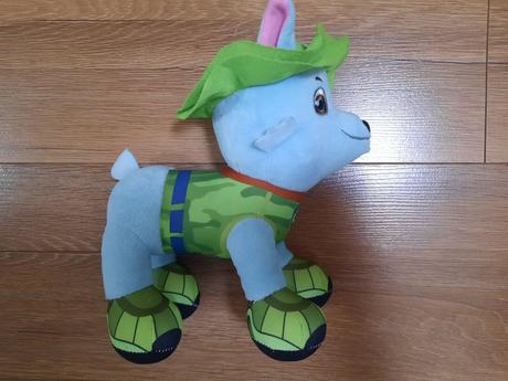 Plysak rockky labková patrola, 