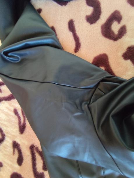 Koženkové nohavice zara veľ.m, veľmi dobrý stav, l, zara,m