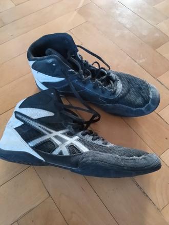 Zapasnicke topanky, asics,37