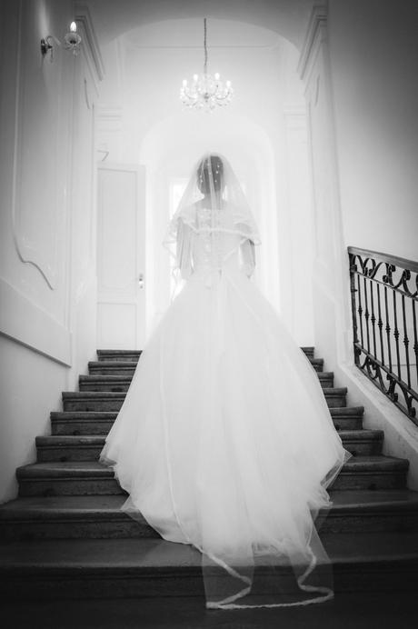 Tylové svadobné šaty, 36