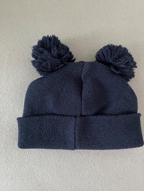 Lindex ciapka s brmbolcami, lindex,56