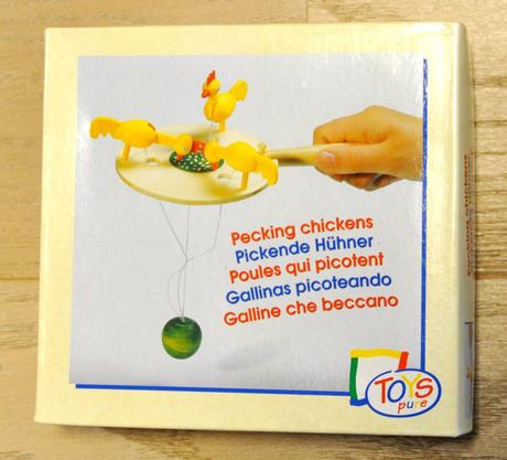 Drevená hračka 3 sliepočky na lúke, 