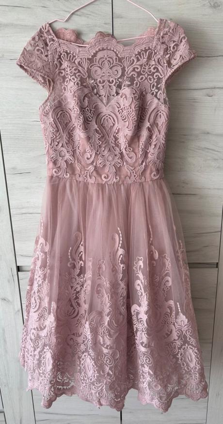 Krajkovane šaty, s