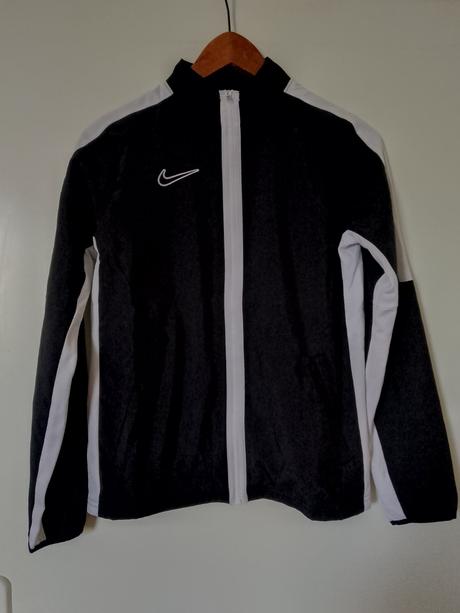 Nike bunda 146-158, nike,152
