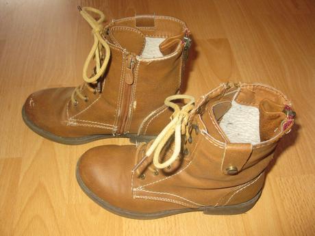 Dievčenské topánky, 32