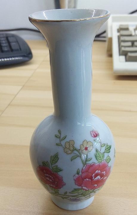 Mala vazicka alebo svietnik, 